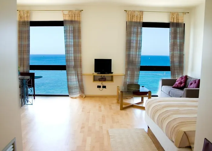 Garibaldi Sea Suites