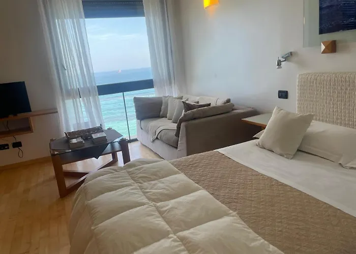 Garibaldi Sea Suites
